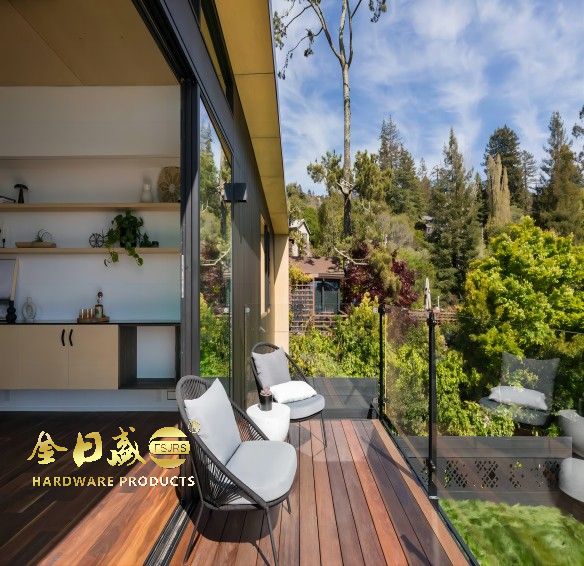 單板斜刀頭不鏽（xiù）鋼陽台立（lì）柱