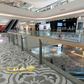 不鏽（xiù）鋼商場護欄JRS13